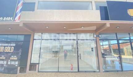Comercial Sala / Salão com Condomínio em São Carlos