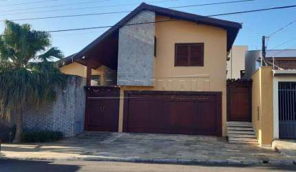 Casa Sobrado em São Carlos