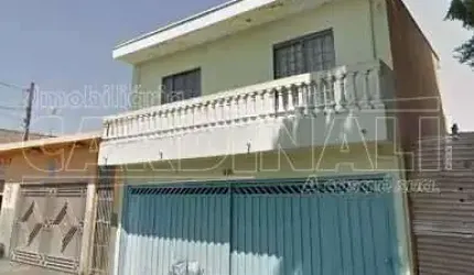Casa sobrado com 4 dormitórios na Cidade Aracy próximo a Unidade de Saúde da Família em São Carlos