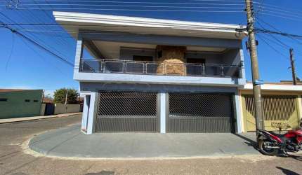 Casa Sobrado em São Carlos