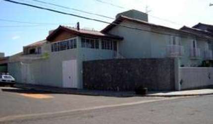 Casa Sobrado em São Carlos