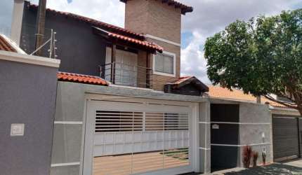 Casa Sobrado em Araraquara