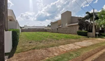 Terreno Condomínio em Araraquara