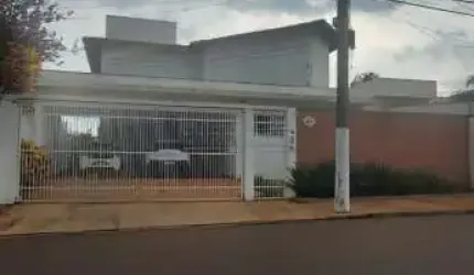 Casa Sobrado em São Carlos