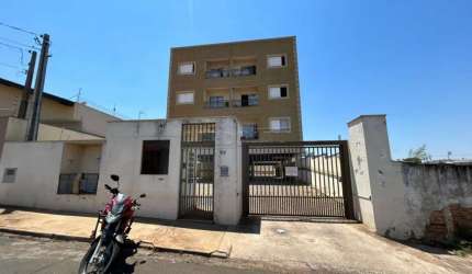 apartamento de dois dormitórios sendo um suíte.