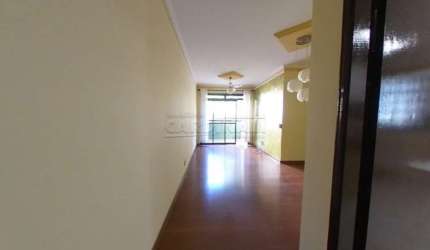 apartamento de três dormitórios sendo um suíte