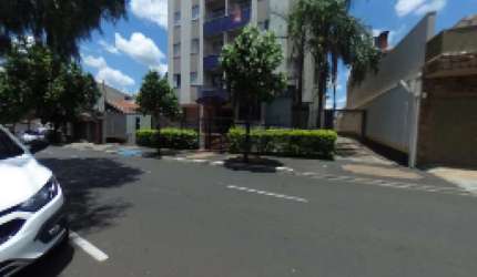 Apartamento com 2 dormitórios e 1 suíte no Centro próximo ao São Carlos Clube