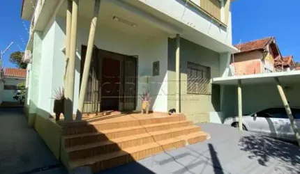 casa de três dois um dormitório na Vila Prado em São Carlos.
