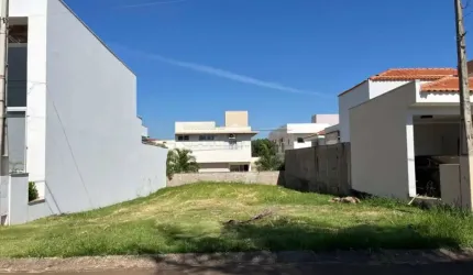 Terreno Condomínio em São Carlos