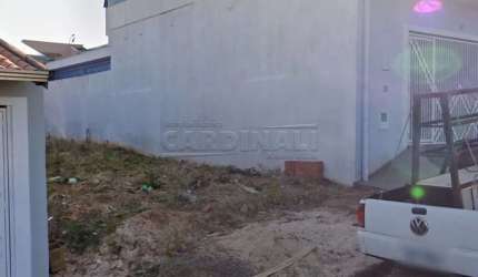 Vende se excelente terreno no Jardim Medeiros com 138m²