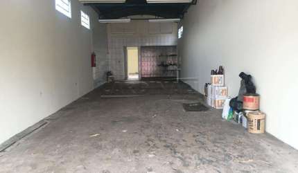 Salão Comercial no Jardim Bandeirantes próximo a Papelaria Tropical em São Carlos