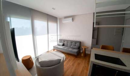 Venda de Apartamento Padrão no bairro Cambuí com 1 dormitório e 1 garagem, área útil de 38,50 m² em Campinas/SP.