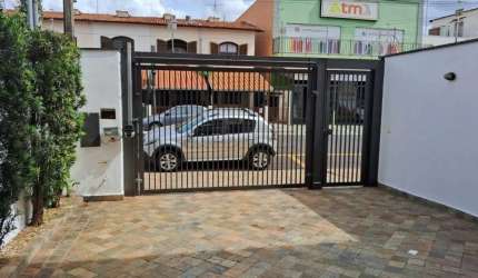 Excelente localização próximo a supermercados, farmácia, bancos e comércio