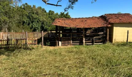 Excelente oportunidade no asfalto, próximo a cidade