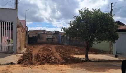 Terreno Padrão em São Carlos