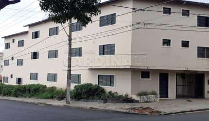 Apartamento Kitchnet com Condomínio em São Carlos
