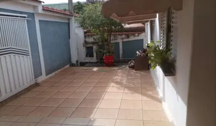 Belíssima casa com edícula confortáveis em bairro tradicional de Araraquara