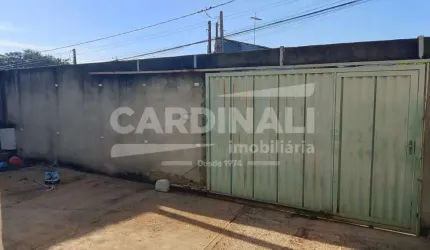 Casa com boa localização próximo escola e creche