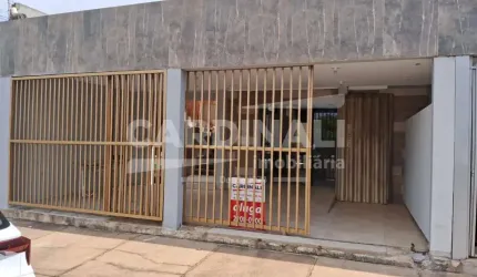 Salão comercial com ótima localização, com 02 cozinhas e banheiros já adaptados