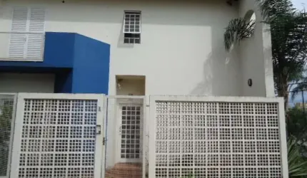 Casa Padrão em São Carlos