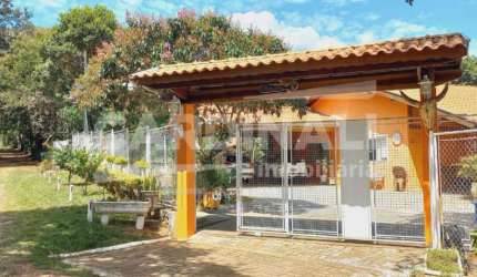 Rural Chácara com Condomínio em São Carlos