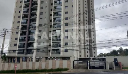 Apartamento com excelente localização, próximo a mercado e shopping.