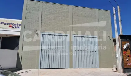 Barracão comercial com localização privilegiada, próximo a Washington Luiz.