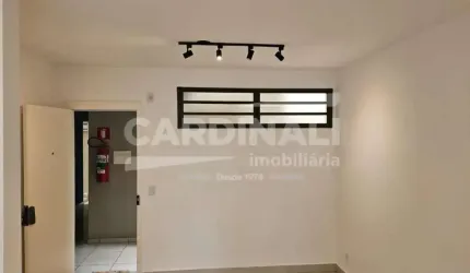 Apartamento com ótima localização, área de lazer completo.