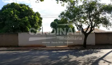 Terreno comercial, com excelente localização próximo comércio.