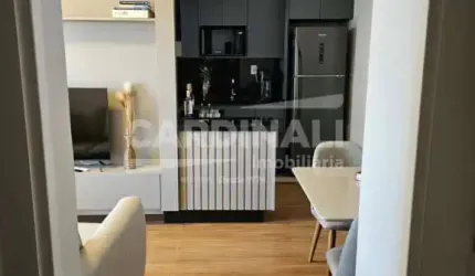 APARTAMENTO COM EXCELENTE LOCALIZAÇÃO E TOTALMENTE PLANEJADO.