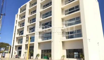 Comercial Sala / Salão com Condomínio em São Carlos