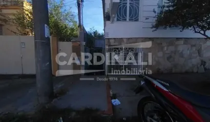 Casa Mobiliada no centro de São Carlos .............