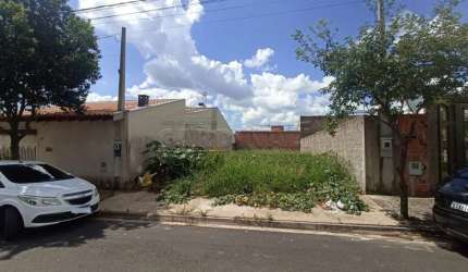 Terreno Padrão em São Carlos