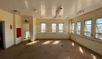 Prédio comercial no Centro próximo ao Shopping Lupo em Araraquara