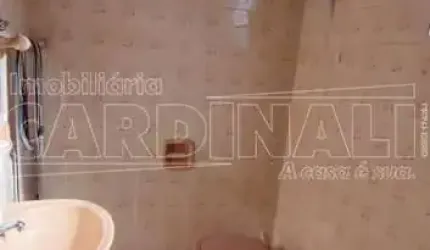 Casa comercial ou residencial na Vila Prado próxima ao Estádio Luís Augusto de Oliveira em São Carlos