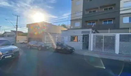 imóvel bem localizado.