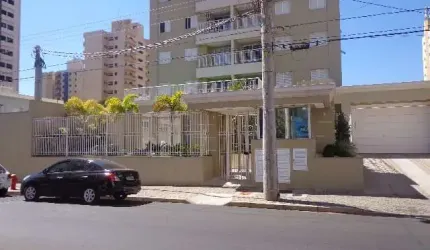 Apartamento padrão para locação e venda no Centro da cidade.
