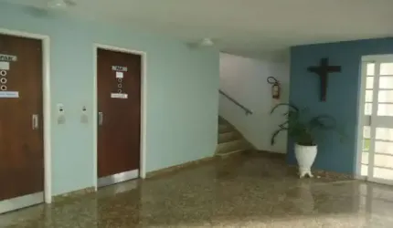 Apartamento com 2 dormitórios no Núcleo Res. Silvio Vilari próximo a Prefeitura Municipal em São Carlos