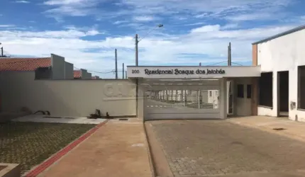 Casa em condomínio com 2 dormitórios em Água Vermelha