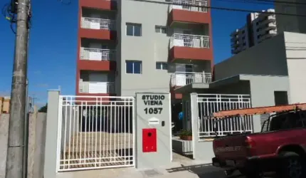 Apartamento com 1 dormitório no Centro próximo a Escola Prof. Sebastião de Oliveira Rocha em São Carlos