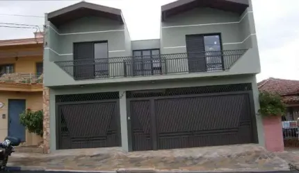 Casa sobrado com 2 dormitórios e 3 suítes na Vila Monteiro próxima a Escola Arlindo Bittencourt em São Carlos