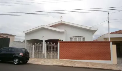 Casa Padrão em São Carlos