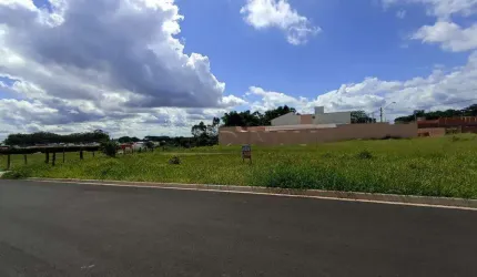 Terreno Padrão em São Carlos