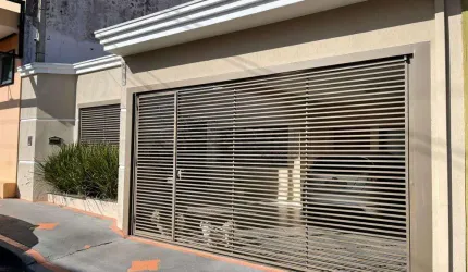 Casa com 2 dormitórios no Vila Nery próxima ao Hospital da Unimed em São Carlos
