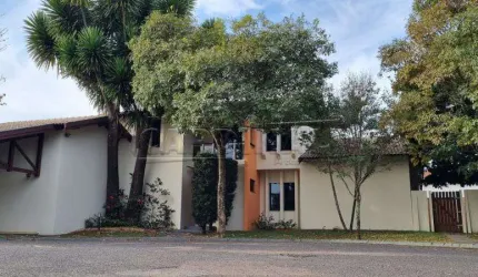Excelente casa em ótima localização.