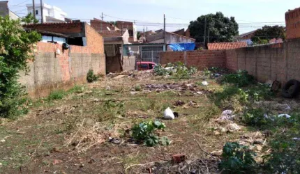 Terreno Padrão em São Carlos