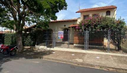 casa de 3 dormitórios