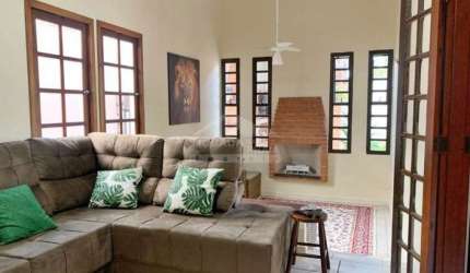 Casa de 3 dormitórios sendo 1 suíte e com 3 vagas de garagem no Balneário Flórida!!!!