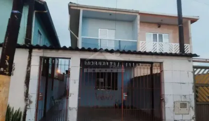 Sobrado Geminado no Imperador, 2 suítes, piscina, churrasqueira em Praia Grande - SP.