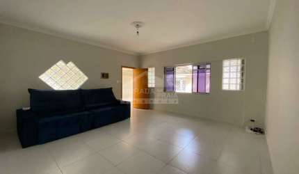 Casa de 2 dormitórios no Canto do Forte!!!
